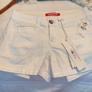 Union Bay white shorts with front and back pockets
